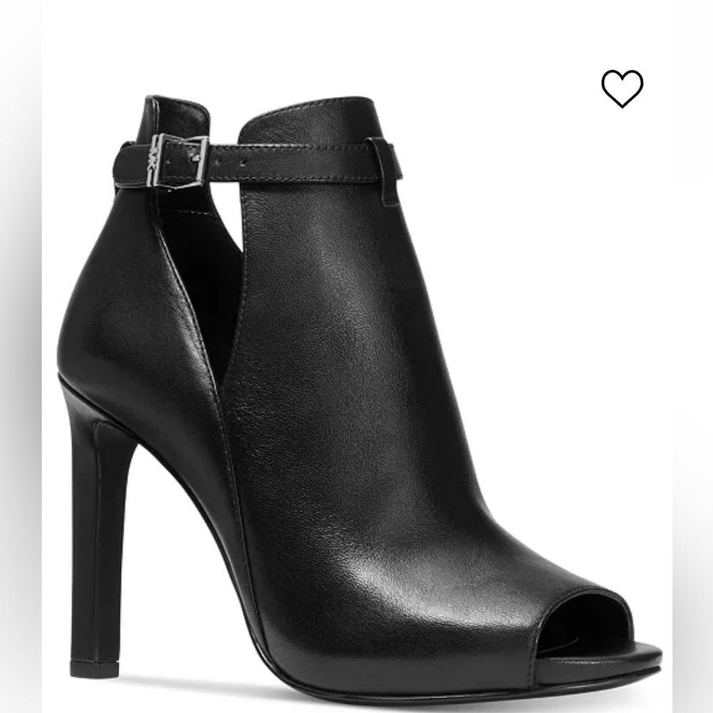 MICHAEL Michael Kors
Women's Lawson Black High-Heel
